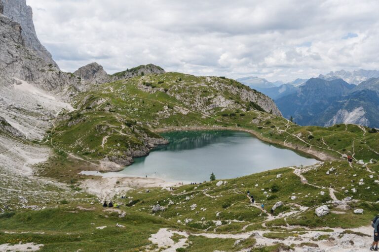 Envie de partir en randonnée dépaysante dans les Pyrénées ?