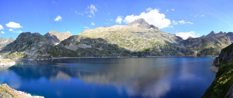 Envie d&rsquo;un séjour rando nature dans les Pyrénées ?